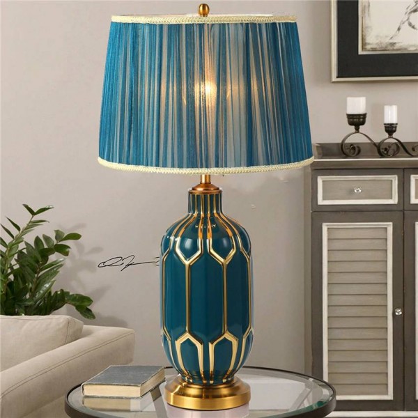 Lampade da tavolo a LED americane dimmerabili Idilliaco blu Lampada da scrivania in ceramica dipinta a mano Soggiorno Camera da letto Lampada da tavolo dell'hotel Avize