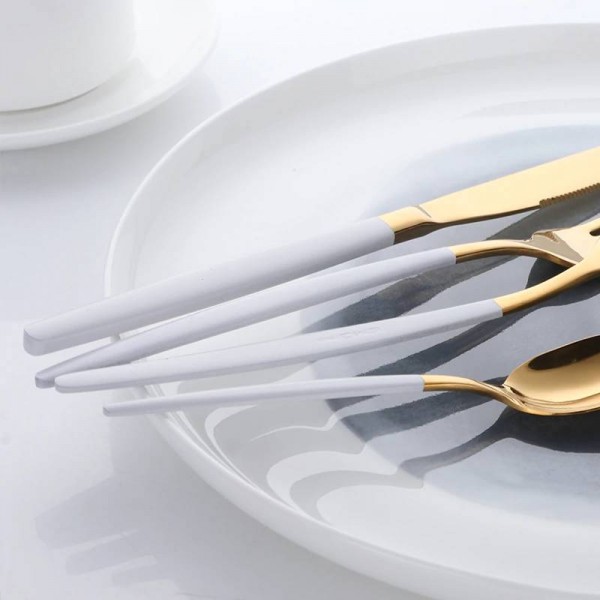 Elegante set di posate da 16 pezzi con manico bianco e set di posate in acciaio inossidabile dorato Servizio per 4 coltelli a forchetta inclusi