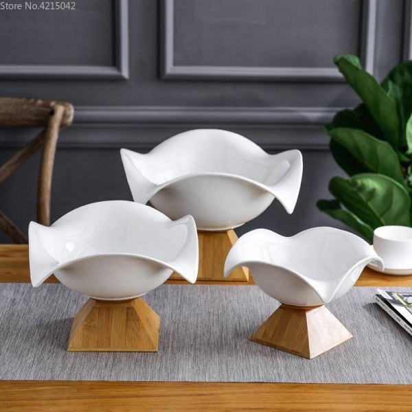 Creativa ciotola di frutta in ceramica grande ciotola di frutta Nordico famiglia moderna soggiorno snack cestino cestino base di bambù piatto di ceramica