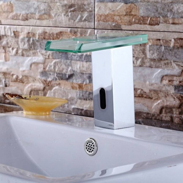 Rubinetto automatico a sensore a caldo e freddo a induzione XR8847 a induzione intelligente a LED in rame colorato