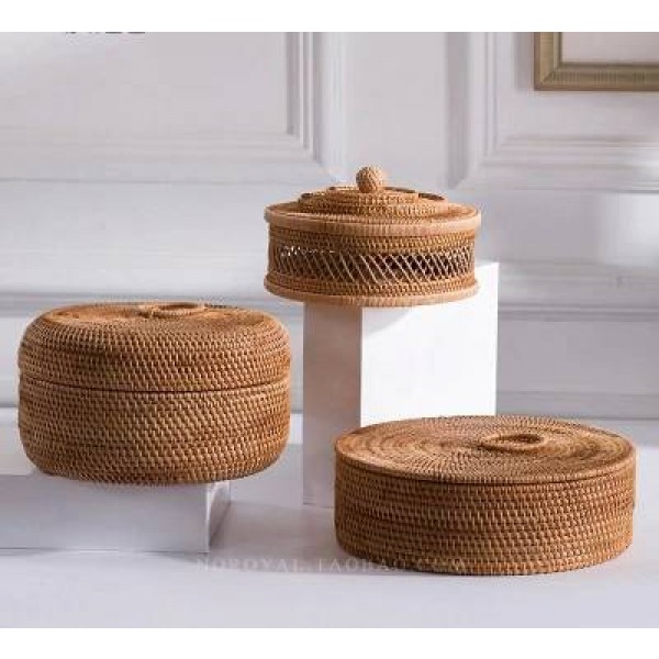 Scatola di immagazzinaggio vintage in legno massello di rattan con coperchio Scatola di finitura desktop Piccola famiglia rotonda con coperchio Cestino intrecciato a mano in rattan