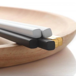 Bacchette 5Pairs 304 in acciaio inossidabile argento Riutilizzabili Sushi Stick antiscivolo Accessori da cucina Articoli per la tavola Regalo di Natale