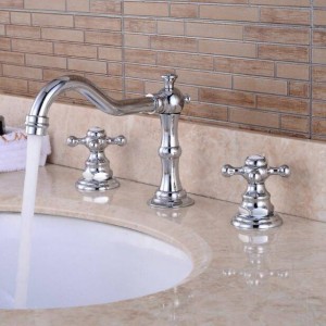 Rubinetto per lavabo Colore cromato Rubinetto in ottone massiccio Miscelatore per lavabo antico europeo Doppio manico Coperta Bagno Lavandino Miscelatore XR8223