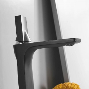Rubinetto del bacino Rubinetti del rubinetto nero Rubinetti del lavandino del bagno Rubinetto monocomando Foro montato sulla piattaforma Lavaggio Miscelatore caldo freddo Gru rubinetto 855002
