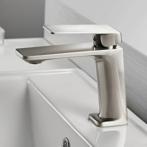 Rubinetto per lavabo Torneira Para Banheiro Rubinetto per lavabo da bagno Miscelatore monocomando Rubinetteria per lavabo Rubinetti per miscelatore a freddo caldo Gru 9922