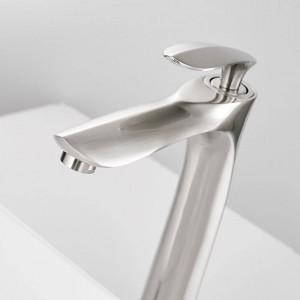 Rubinetti lavabo Vasca da bagno Miscelatore lavabo Rubinetto per bagno Lavandino WC in ottone cromato caldo e freddo Miscelatore dorato 228
