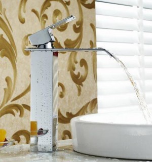 Rubinetti per lavabo Ottone Oro Elegante Cascata Bagno Lavandino Rubinetto Monocomando Foro Montaggio su piattaforma Grande beccuccio quadrato Miscelatori Rubinetti B527