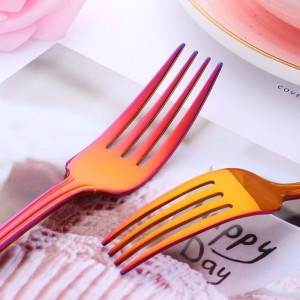 Set di stoviglie da 40 pezzi Set di forchette da coltelli in acciaio inossidabile 304 Servizio da tavola Set da cucina occidentale in argento dorato Servizio per 8 persone