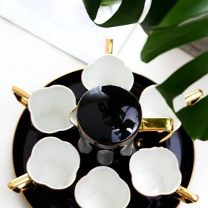 Set di tazze da caffè in osso europeo Set di tazze da tè Nero / bianco Tazza da teiera Pomeriggio Teacup Tazze da caffè per feste Set regalo di nozze
