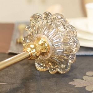 Candeliere dorato Cena romantica a lume di candela Puntelli Portacandele Decorazione da tavola Semplice europeo moderno