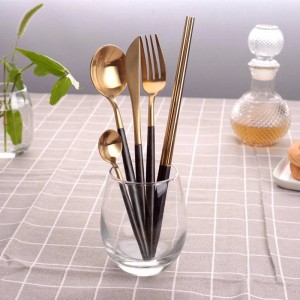 Set di posate da tavola in acciaio inossidabile di alta qualità da 5 pezzi 304 Coltello da tavola Set di posate da cucina Trasporto di articoli per la tavola da cucina per alimenti