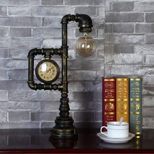 Lampada da tavolo industriale a tubo d'acqua in stile retrò Lampada da scrivania creativa vintage Edison per lampada da interno per camera da letto