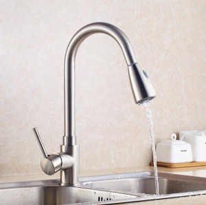 Rubinetti da cucina Argento Maniglia singola estraibile Rubinetto da cucina Maniglia monoforo 360 Ruota gru Cromo Miscelatore lavello girevole LAD-81