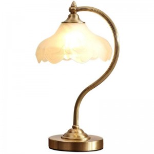 lampada da tavolo a led nordica europea in rame per camera da letto in vetro americano paralume studio comodino lampade da tavolo dorate