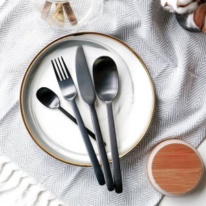 Set di posate nero opaco Set di posate da tavola in acciaio inossidabile con forchetta da coltello in acciaio inossidabile Trasporto di stoviglie da tavola