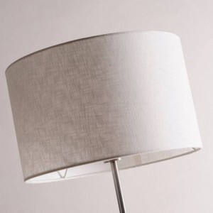 Lampada da terra industriale minimalista moderna Lampade da terra per soggiorno Lettura Illuminazione Lampada da terra semplice a triangolo in ferro
