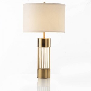 Lampada da tavolo creativa moderna personalità semplice foyer studio camera da letto modello americano camera oro ferro lusso arte lampada da lettura a LED