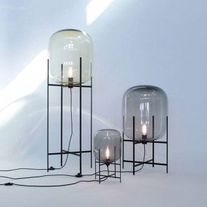 Creativo semplice lampada da tavolo paralume in vetro scrivania luce corpo nero nuovo design negozio decorazione della casa comodino