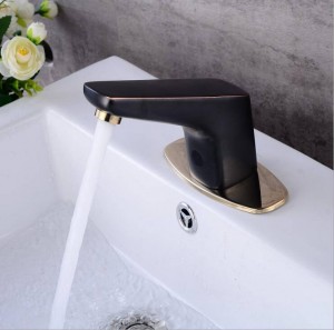 Nuovo arriva automatico caldo e freddo sotto il bacino del sensore sensore infrarosso sensore intelligente lavaggio mano rubinetto XR8853