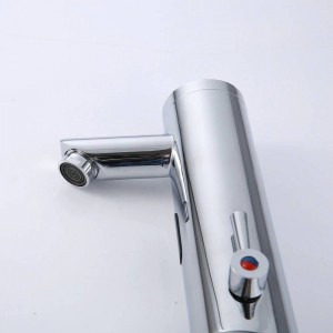 NUOVO miscelatore caldo freddo Tocco automatico della mano Tocco Miscelatore freddo caldo Batteria senza rubinetto del sensore Lavello del bagno XR8805