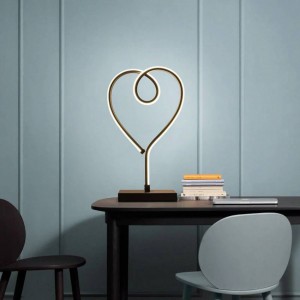 Lampada da tavolo a LED nordica Lampade da tavolo a LED per camera da letto Decorazioni per interni Lampade da scrivania Illuminazione da lettura Lampada da scrivania per studio con telecomando