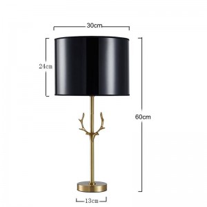 Il lavoro manuale moderno della lampada da tavolo della corna della posta nordica rende tutto il modello della corna di rame nell'illuminazione della decorazione di lusso della villa del salone dell'hotel