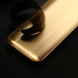 Tavolo da ufficio in metallo scandinavo Piastra di stoccaggio Ottone nordico opaco Elegante gioielli di lusso Varie Vassoio portaoggetti Organizer Decor